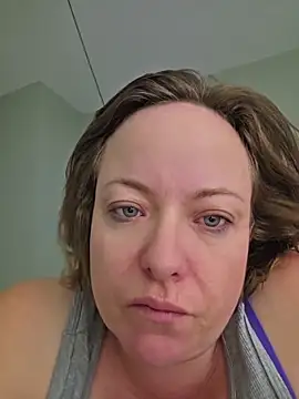 julimonroe online show from 20, 6, 2026