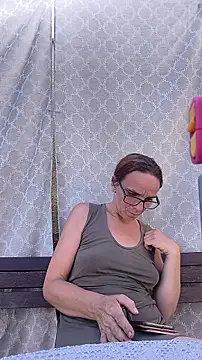 Dettybitch40 online show from 20, 6, 2026