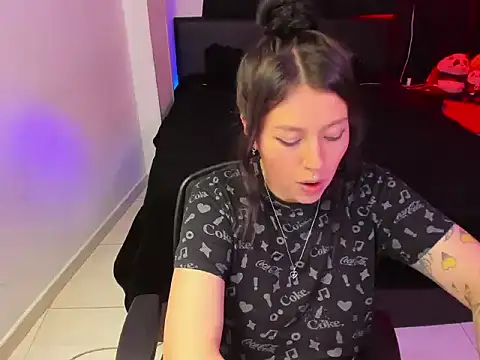 lia minami online show from 17, 6, 2026