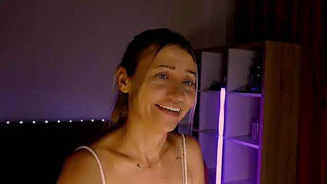 ZoeGrant online show from 12, 6, 2026