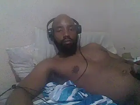 KAYBEEDEFREAK online show from 1, 2, 2025