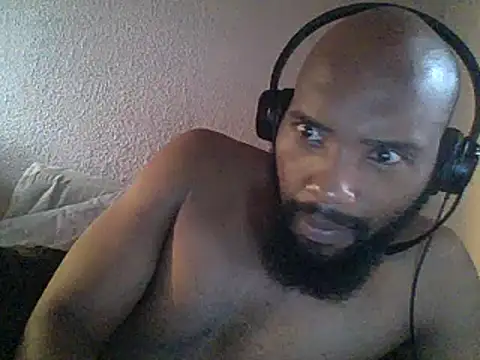 KAYBEEDEFREAK online show from 5, 2, 2025