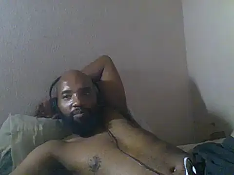 KAYBEEDEFREAK online show from 5, 2, 2025