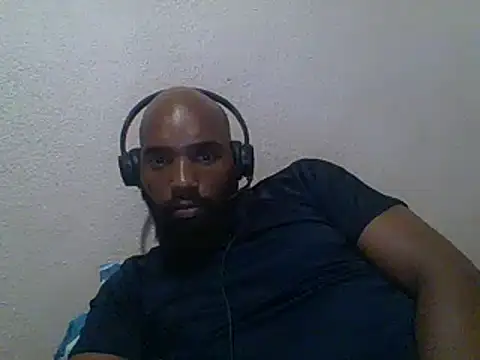 KAYBEEDEFREAK online show from 11, 2, 2025