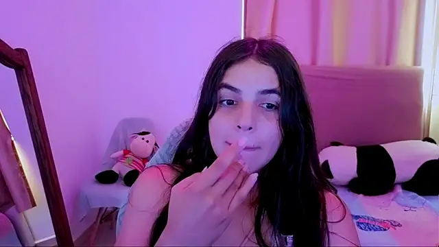  elenna online show from 4, 6, 2026
