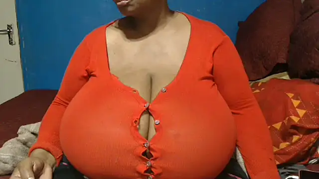 CUTEFIRMMELONSS online show from 19, 6, 2026