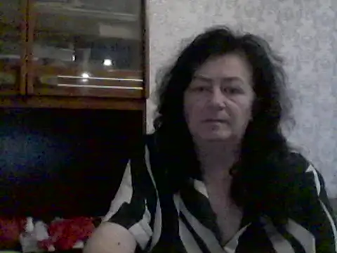 GypsiQueen2 online show from 10, 3, 2025
