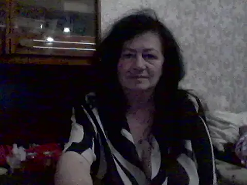 GypsiQueen2 online show from 11, 3, 2025