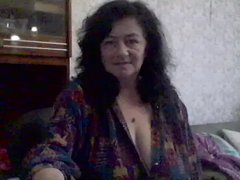 GypsiQueen2 online show from 16, 3, 2025