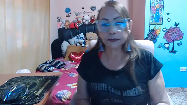 milfeddy  online show from 4, 6, 2026