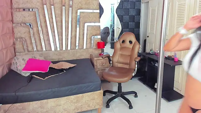 cute sassy online show from 15, 6, 2026