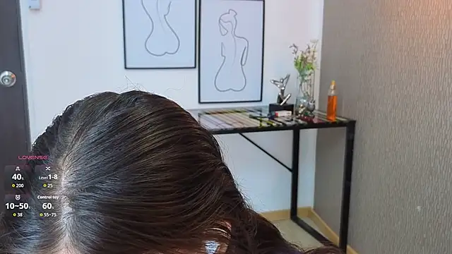 Alexa Thaylor  online show from 7, 6, 2026