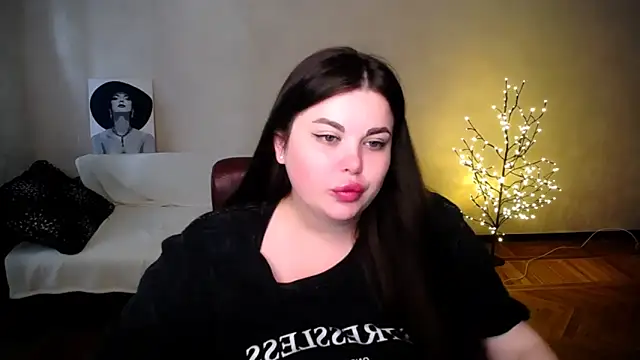 Emily Mo online show from 19, 6, 2026