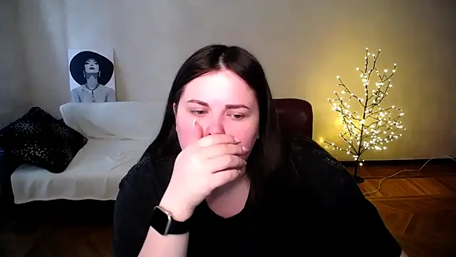 Emily Mo online show from 20, 6, 2026