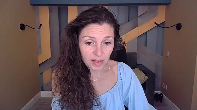 EllaLong online show from 14, 6, 2026
