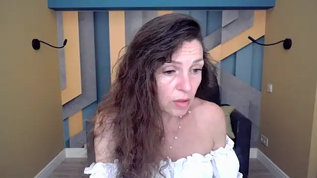 EllaLong online show from 16, 6, 2026