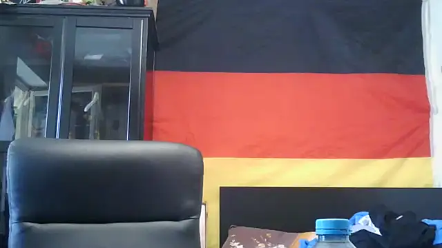 Die-geile-Sau online show from 19, 6, 2026