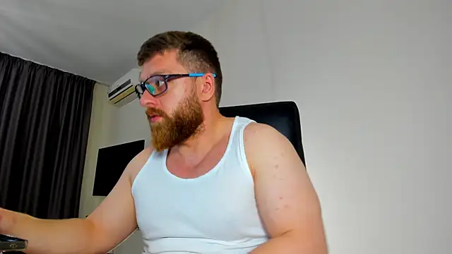 Snapshot of Findom_guy chatting on 15, 5, 2026 Findom guy online show from 15, 5, 2026