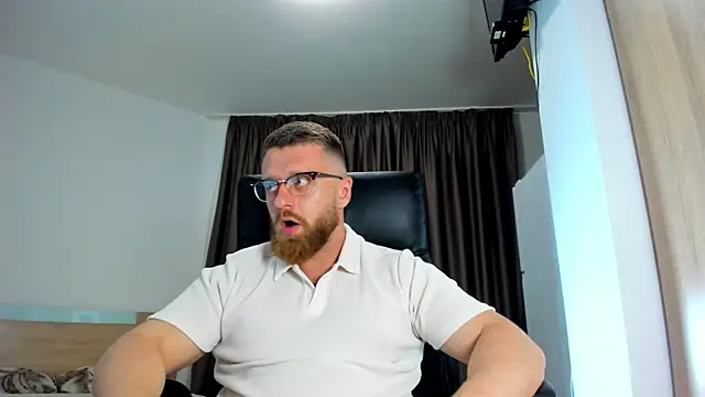 Snapshot of Findom_guy chatting on 9, 6, 2026 Findom guy online show from 9, 6, 2026