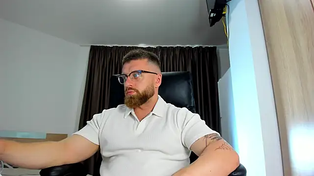 Snapshot of Findom_guy chatting on 11, 6, 2026 Findom guy online show from 11, 6, 2026