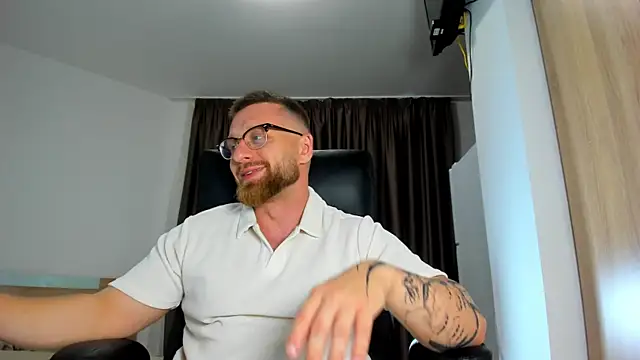 Snapshot of Findom_guy chatting on 20, 6, 2026 Findom guy online show from 20, 6, 2026