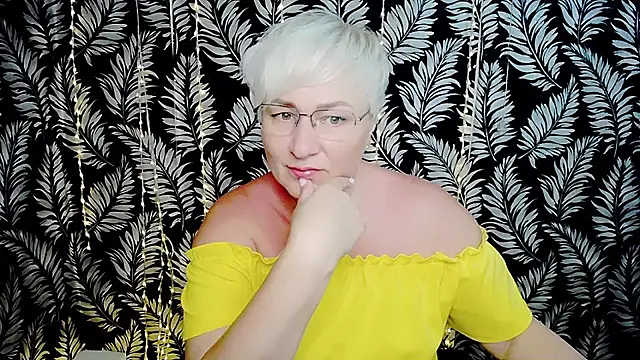 Olivia playful online show from 11, 6, 2026