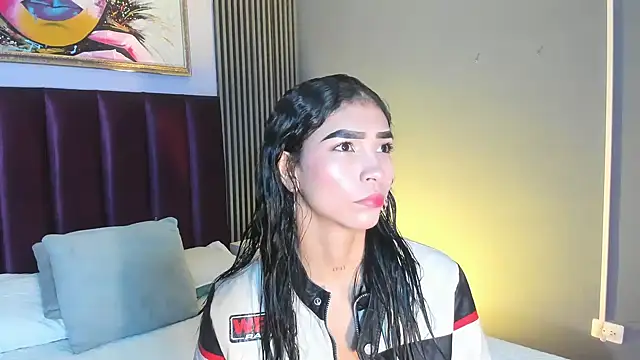 LauraAristizabal online show from 20, 6, 2026