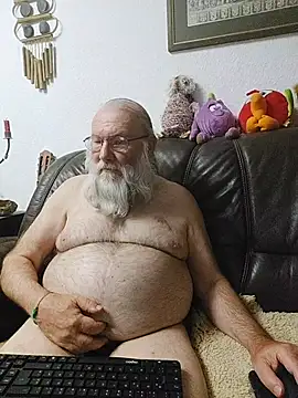 Snapshot of SexySantaC chatting on 13, 5, 2026 SexySantaC online show from 13, 5, 2026