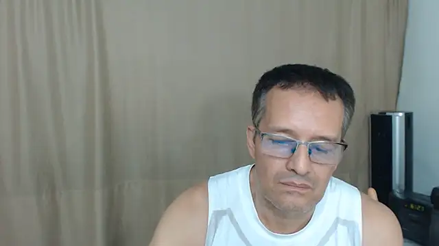 Daddyhot Alejo online show from 20, 6, 2026
