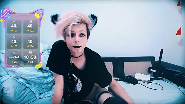 Littlepinkcat online show from 20, 6, 2026
