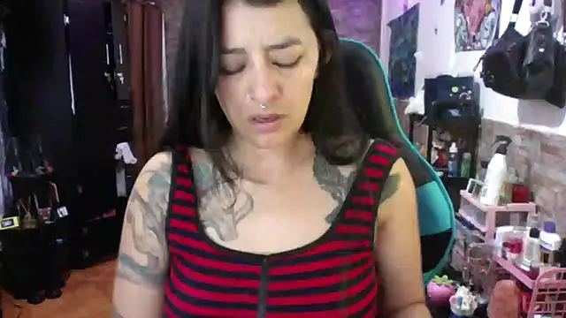 AngelaQueen  online show from 12, 6, 2026