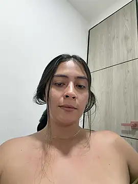 Sophie  Foxxx online show from 26, 6, 2026