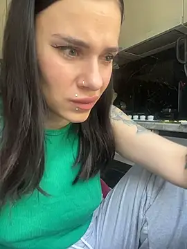 Queen of pain online show from 16, 6, 2026