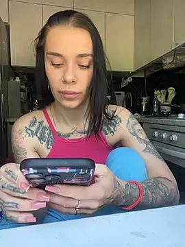 Queen of pain online show from 20, 6, 2026