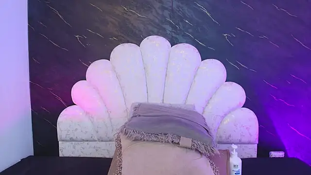  MiaBrown  online show from 13, 6, 2026
