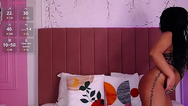 MadyLuxxx online show from 25, 6, 2026