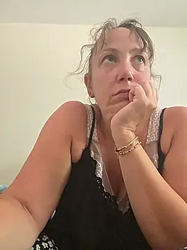 Wisie Cutie online show from 19, 6, 2026