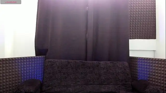 jhonnysnow17 online show from 14, 6, 2026
