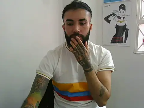 Snapshot of transgenderboy chatting on 7, 7, 2026 transgenderboy online show from 7, 7, 2026