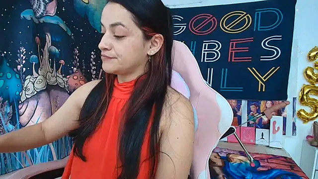 LovelyAzucena online show from 23, 6, 2026
