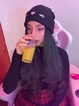 Felicia smok3 online show from 2, 6, 2026