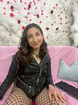 SkarletJhonson  online show from 4, 6, 2026