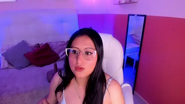 Amber gold  online show from 6, 6, 2026