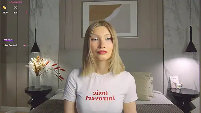 Snapshot of CarolReeves chatting on 27, 5, 2026 CarolReeves online show from 27, 5, 2026