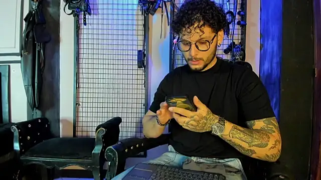 Twisted Fantasy online show from 22, 6, 2026