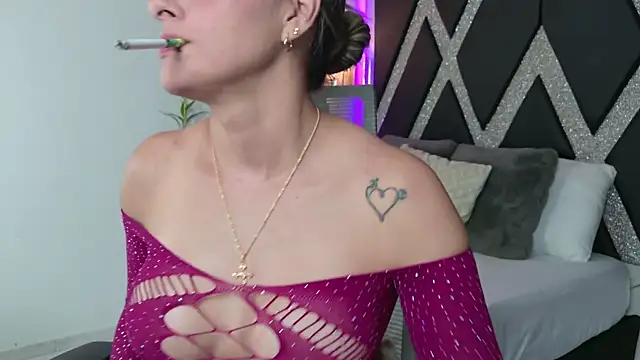 blonde cat15 online show from 3, 6, 2026