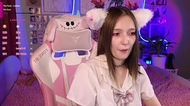 Evie Ro online show from 17, 5, 2026