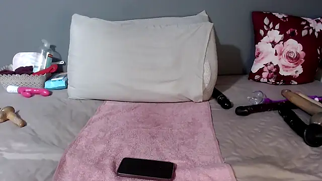 graciousxxx online show from 15, 6, 2026