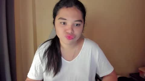 Snapshot of 0wwlo0k chatting on 7, 2, 2026 0wwlo0k online show from 7, 2, 2026