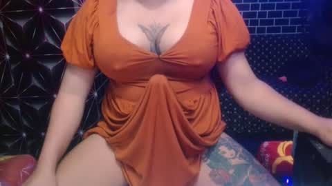  i am trixie im Your Selfsucking Mistress  online show from 19, 2, 2026